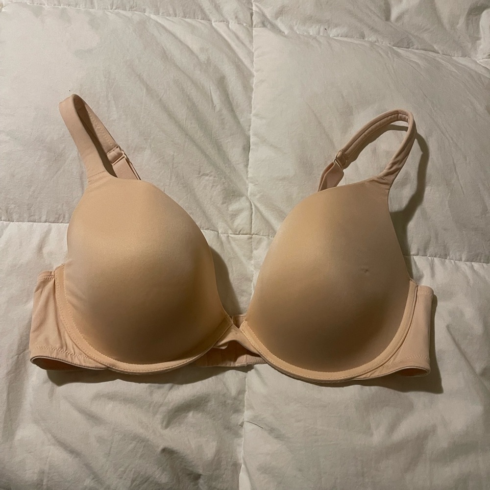 Cacique Cream Seamless T-Shirt Bra